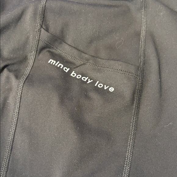 MIND BODY LOVE Peace Love World Black ColorBlocked Leggings Size MP - Picture 5 of 7